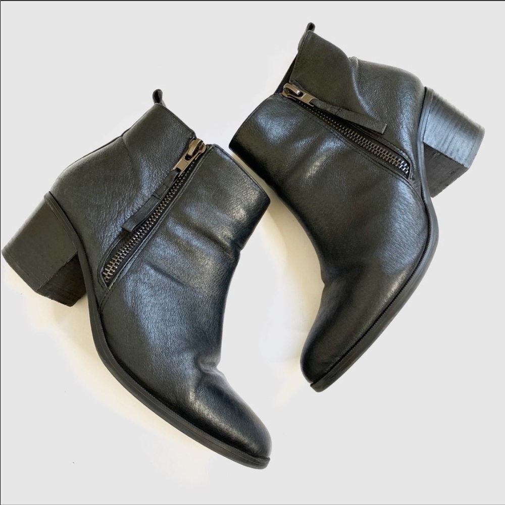 Steve Madden black booties - size 10
